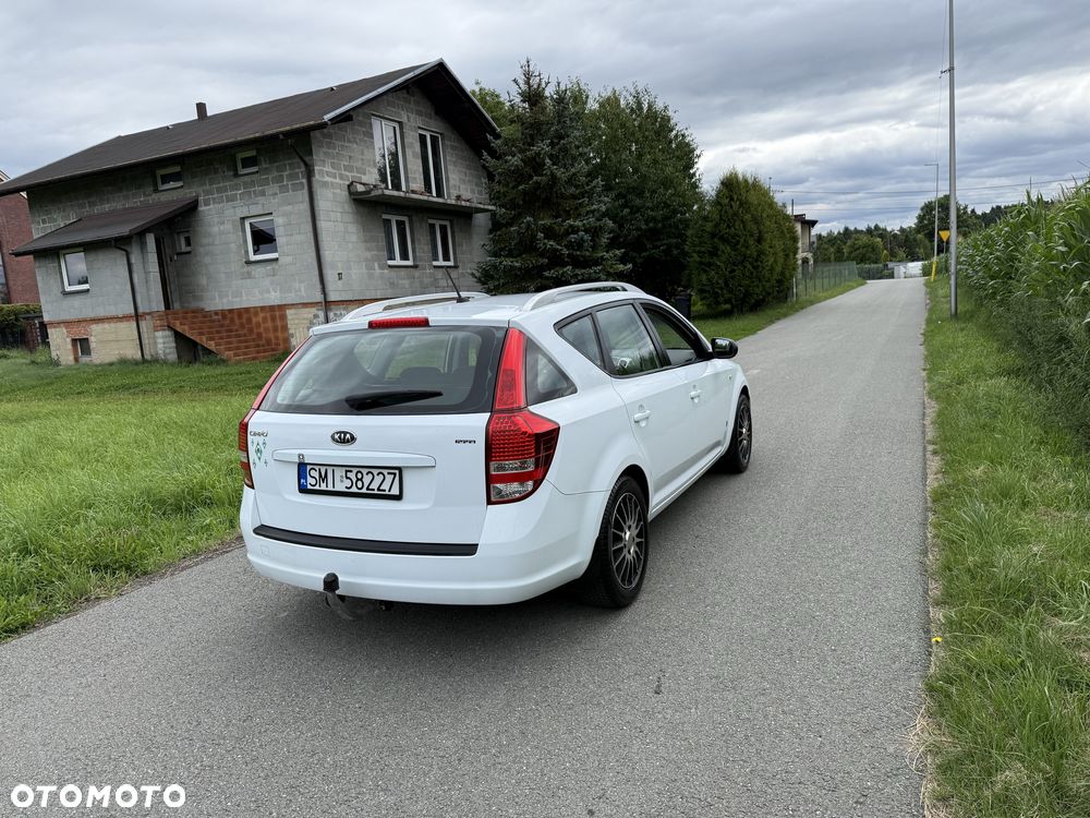 Kia Ceed - 5