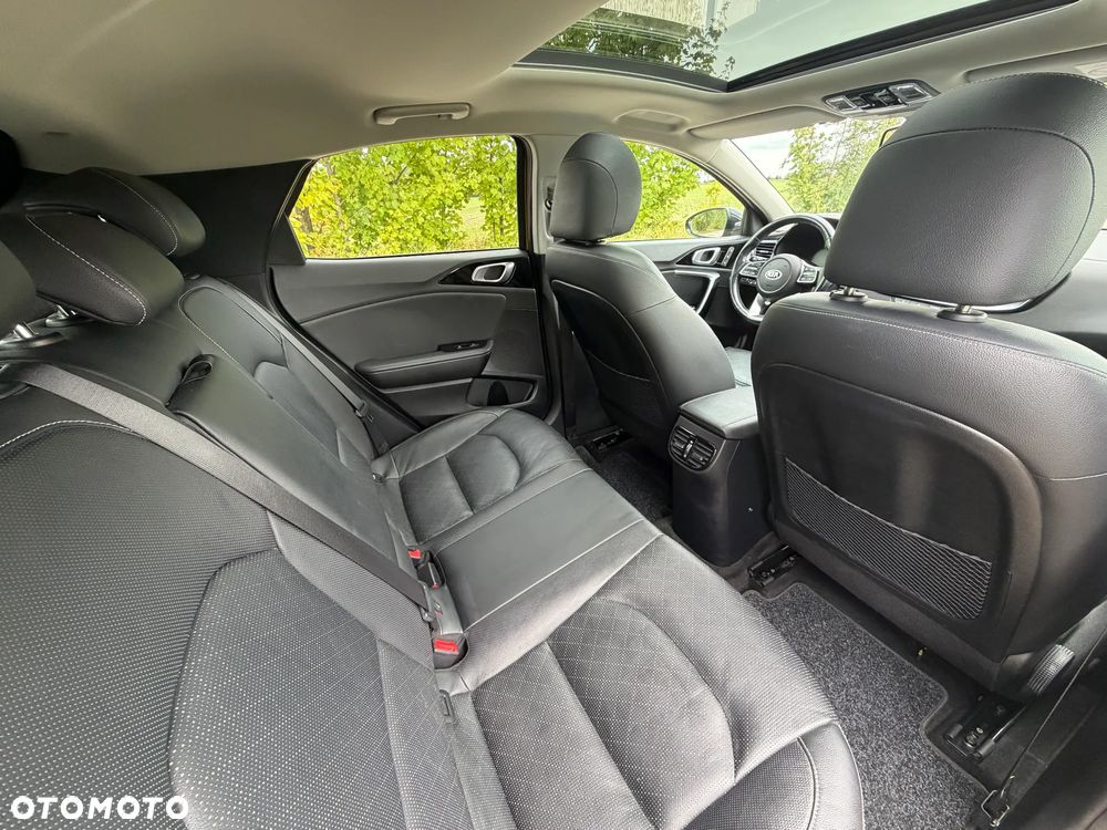 Kia XCeed 1.6 CRDi SCR L Business Line DCT - 13