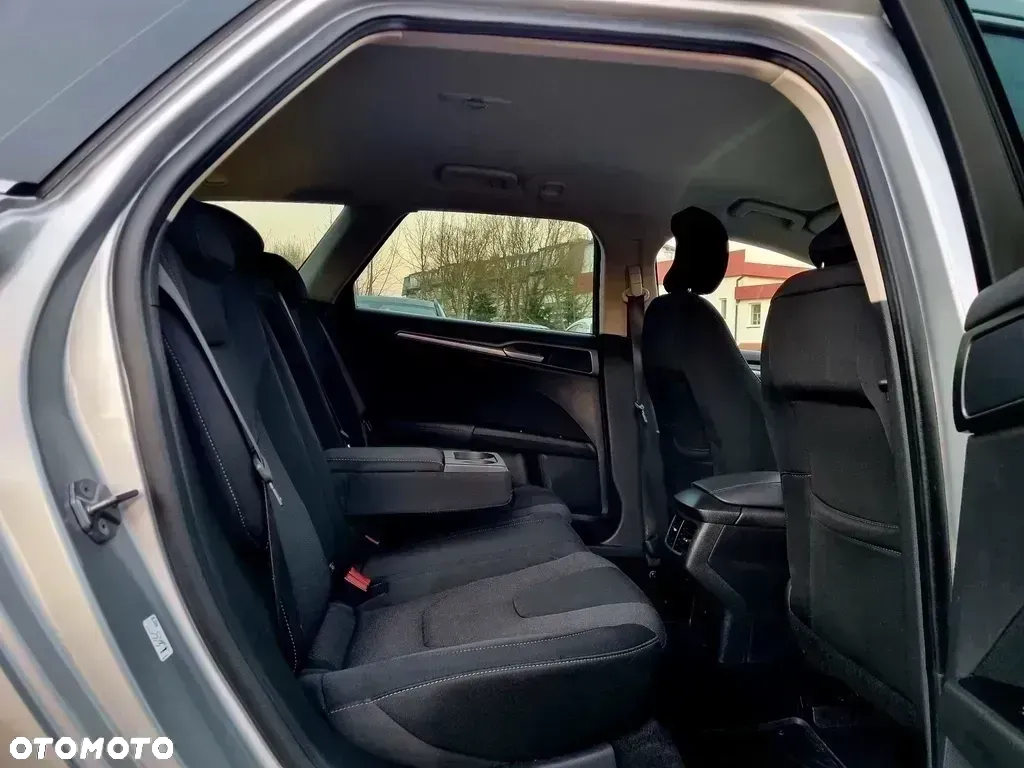 Ford Mondeo 2.0 TDCi Titanium PowerShift - 13