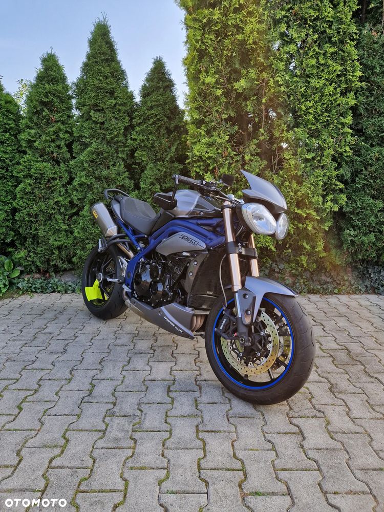 Triumph Speed Triple - 2