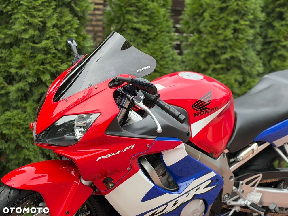 Honda CBR - 18