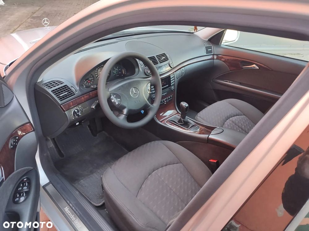 Mercedes-Benz Klasa E 200 CDI Classic - 7