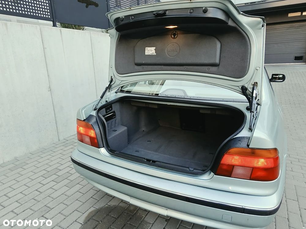 BMW Seria 5 - 29