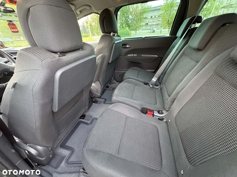 Peugeot 5008 1.6 HDi Style 7os - 2