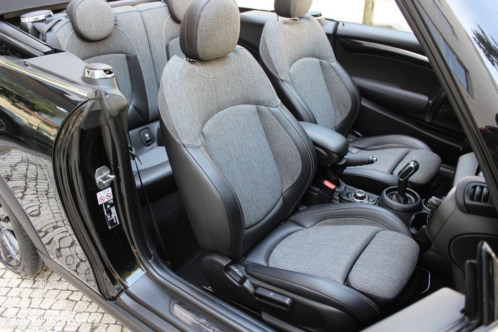 MINI Cabrio Cooper Auto. - 24
