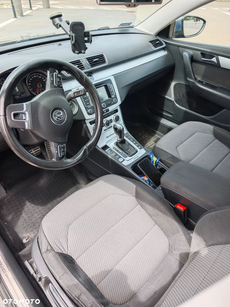 Volkswagen Passat Alltrack - 21
