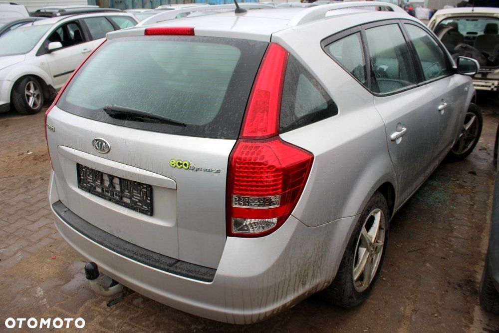 Kia Ceed I Lift ED 2011 1.4i G4FA Kombi (MASKA, ZDERZAK, LAMPA, BŁOTNIK, DRZWI, SZYBA, FOTEL) - 5