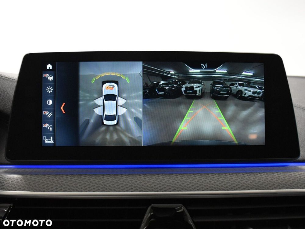 BMW Seria 5 - 32