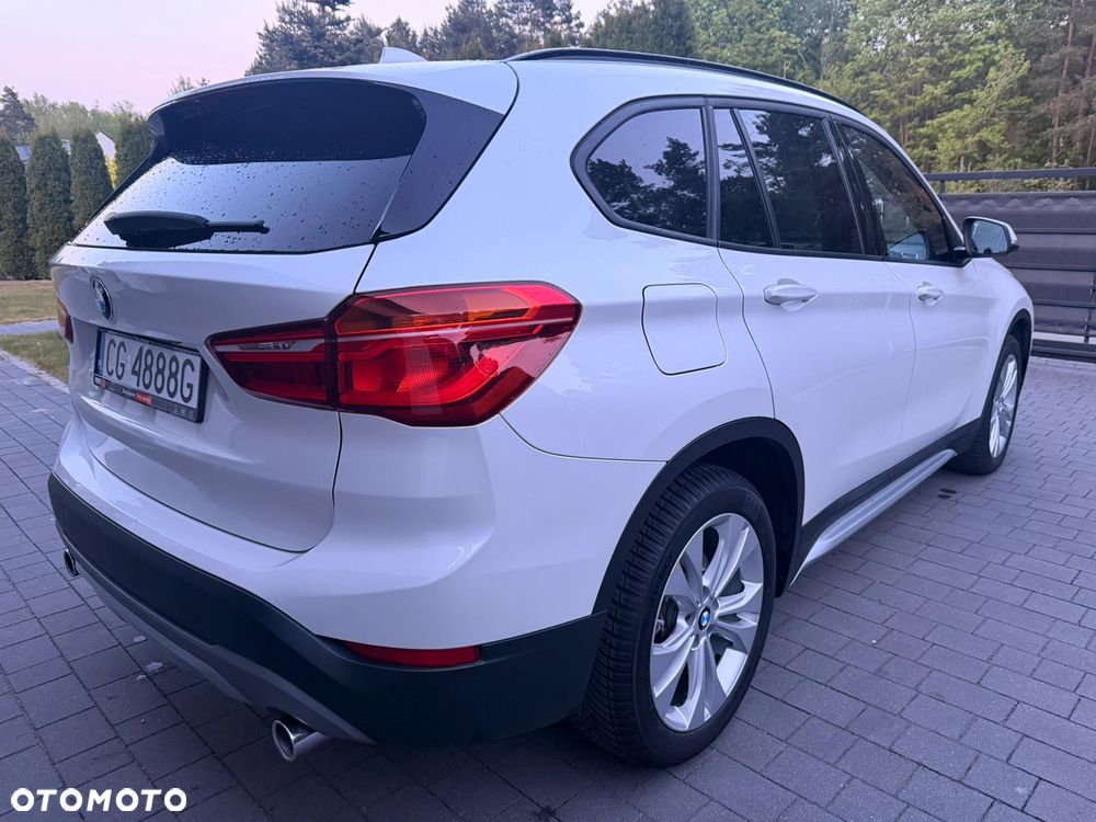 BMW X1 xDrive20d xLine sport - 14