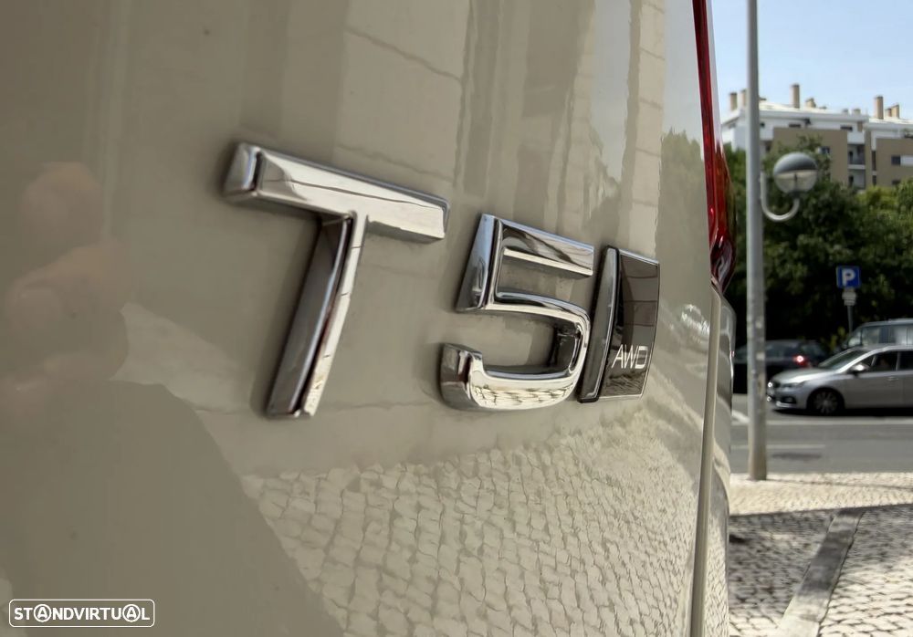 Volvo XC 40 2.0 T5 Momentum - 6