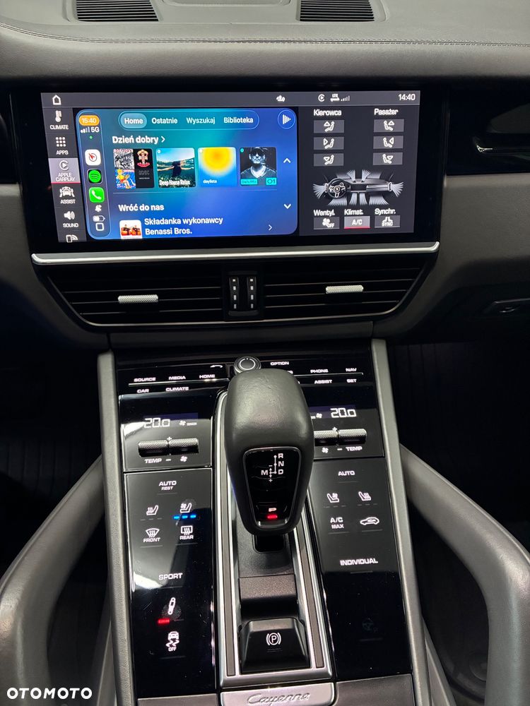 Porsche Cayenne - 10