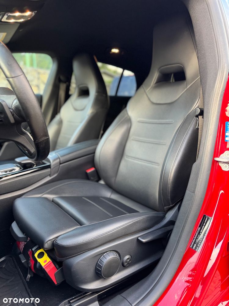 Mercedes-Benz CLA 200 d Edition 1 8G-DCT - 16