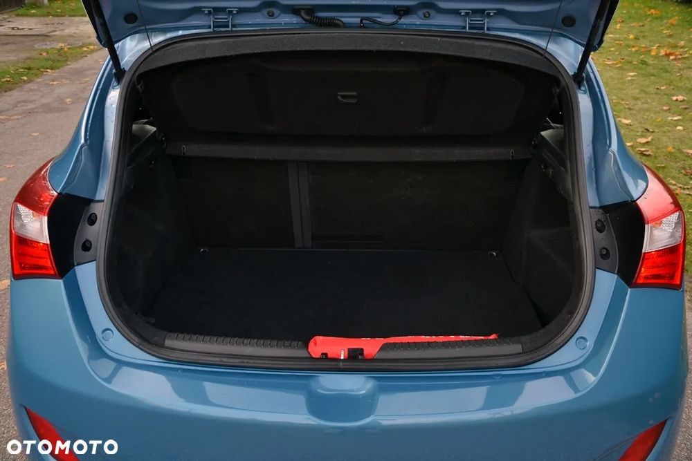 Hyundai i30 1.6 Comfort - 32