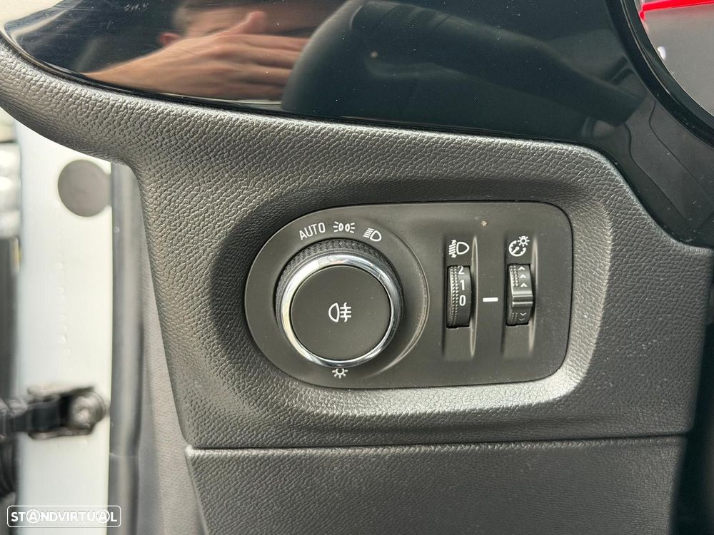 Opel Corsa 1.2 Edition - 18