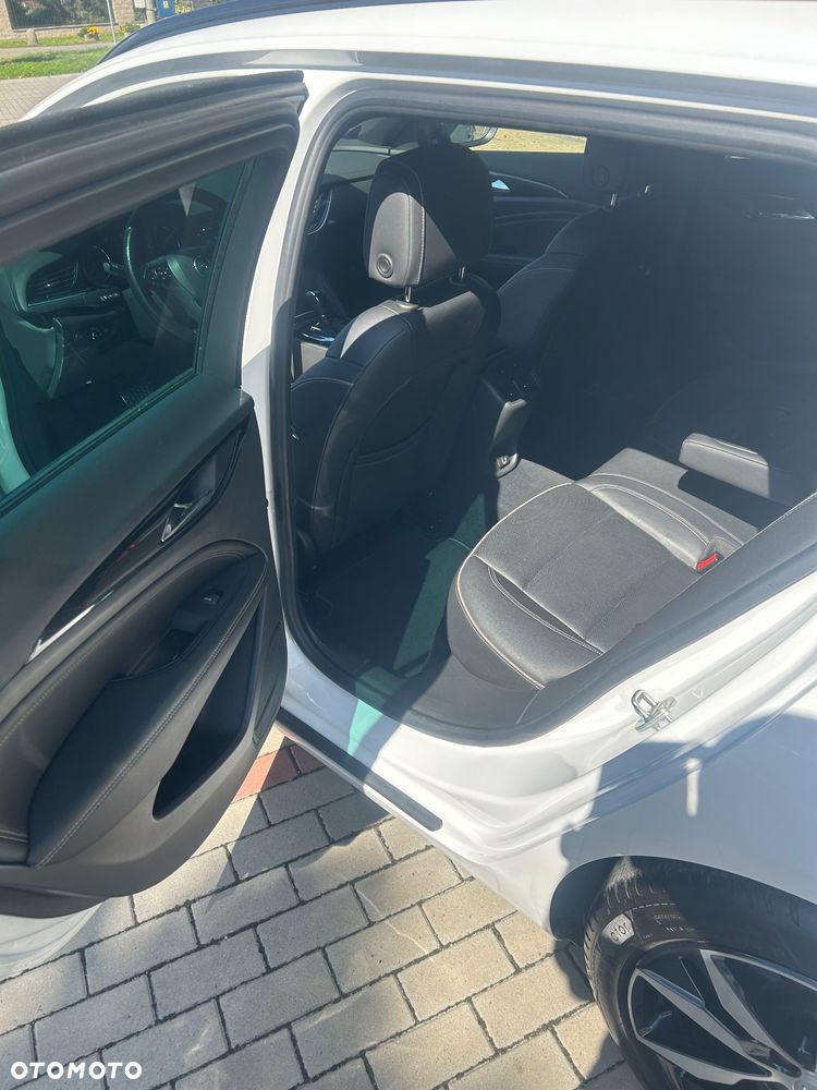 Opel Insignia 2.0 BiTurbo 4x4 Exclusive - 16