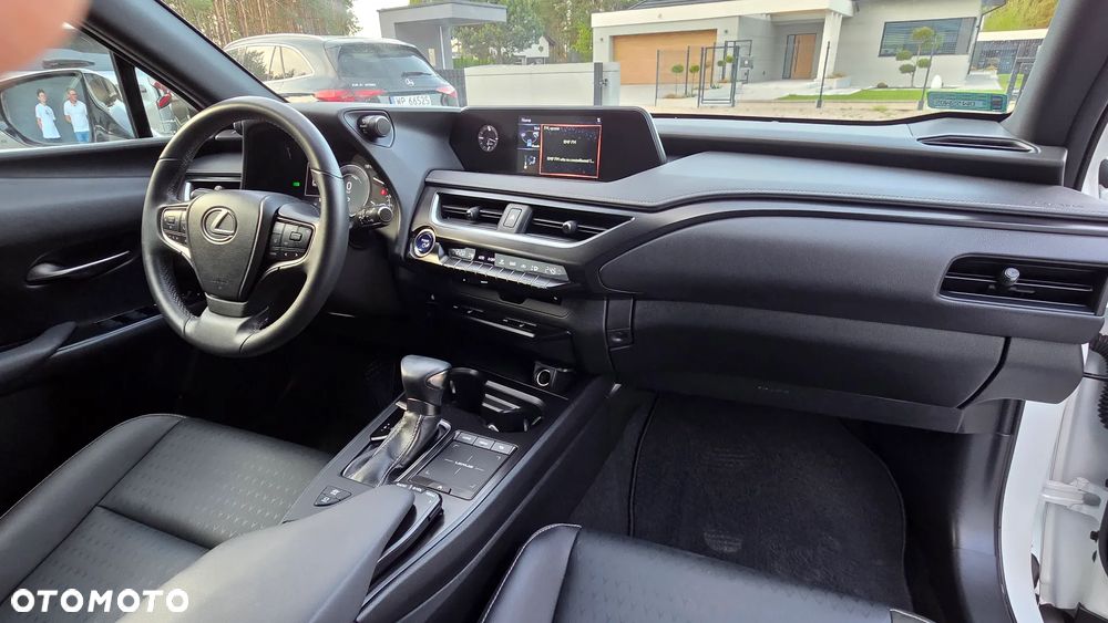 Lexus UX 250h GPF F Impression 2WD - 22