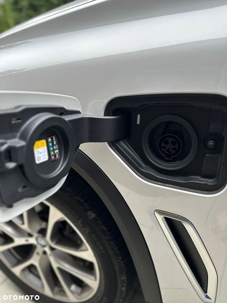 BMW X5 xDrive45e - 35