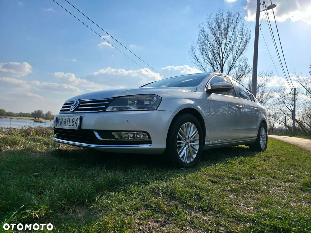 Volkswagen Passat - 2