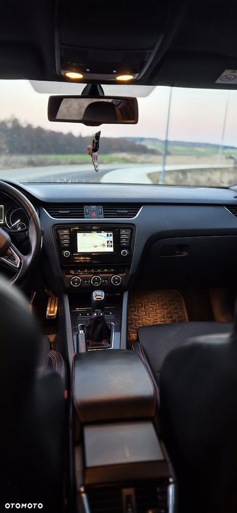 Skoda Octavia 2.0 TDI (Green tec) RS - 13