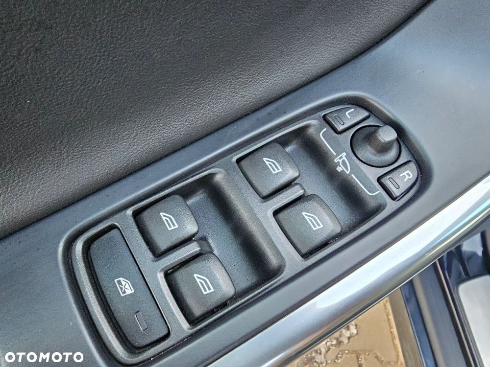 Volvo XC 60 D4 Geartronic Ocean Race - 28