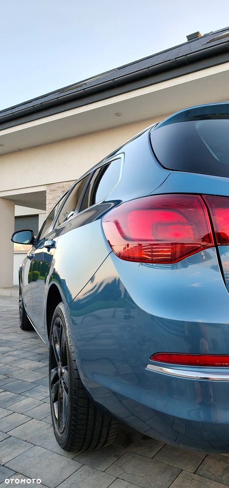 Opel Astra 1.4 Turbo Exklusiv - 39
