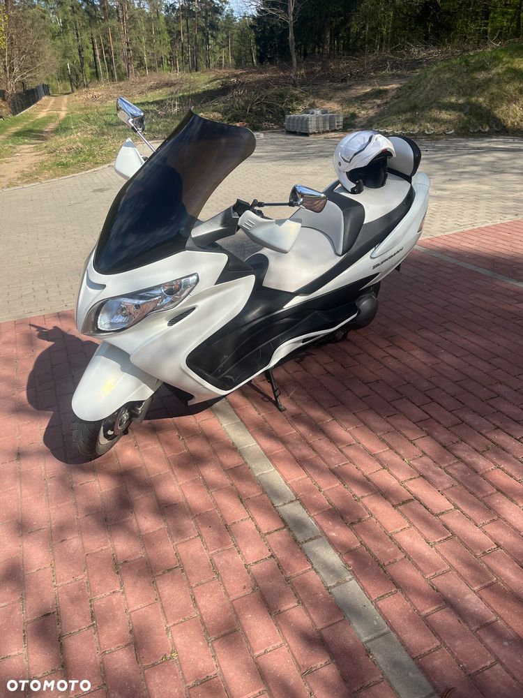 Suzuki Burgman - 1