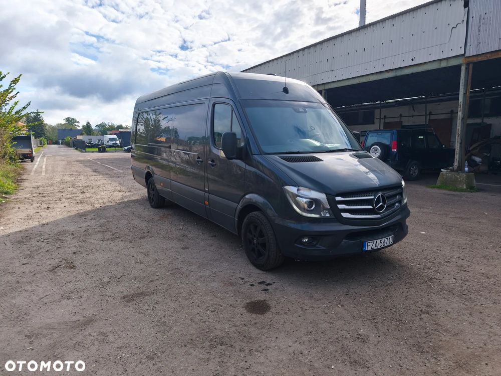 Mercedes-Benz Sprinter - 1