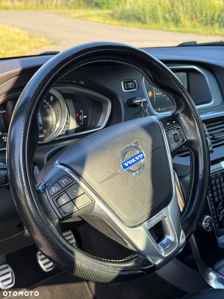 Volvo V40 D4 Drive-E R-Design Kinetic - 9