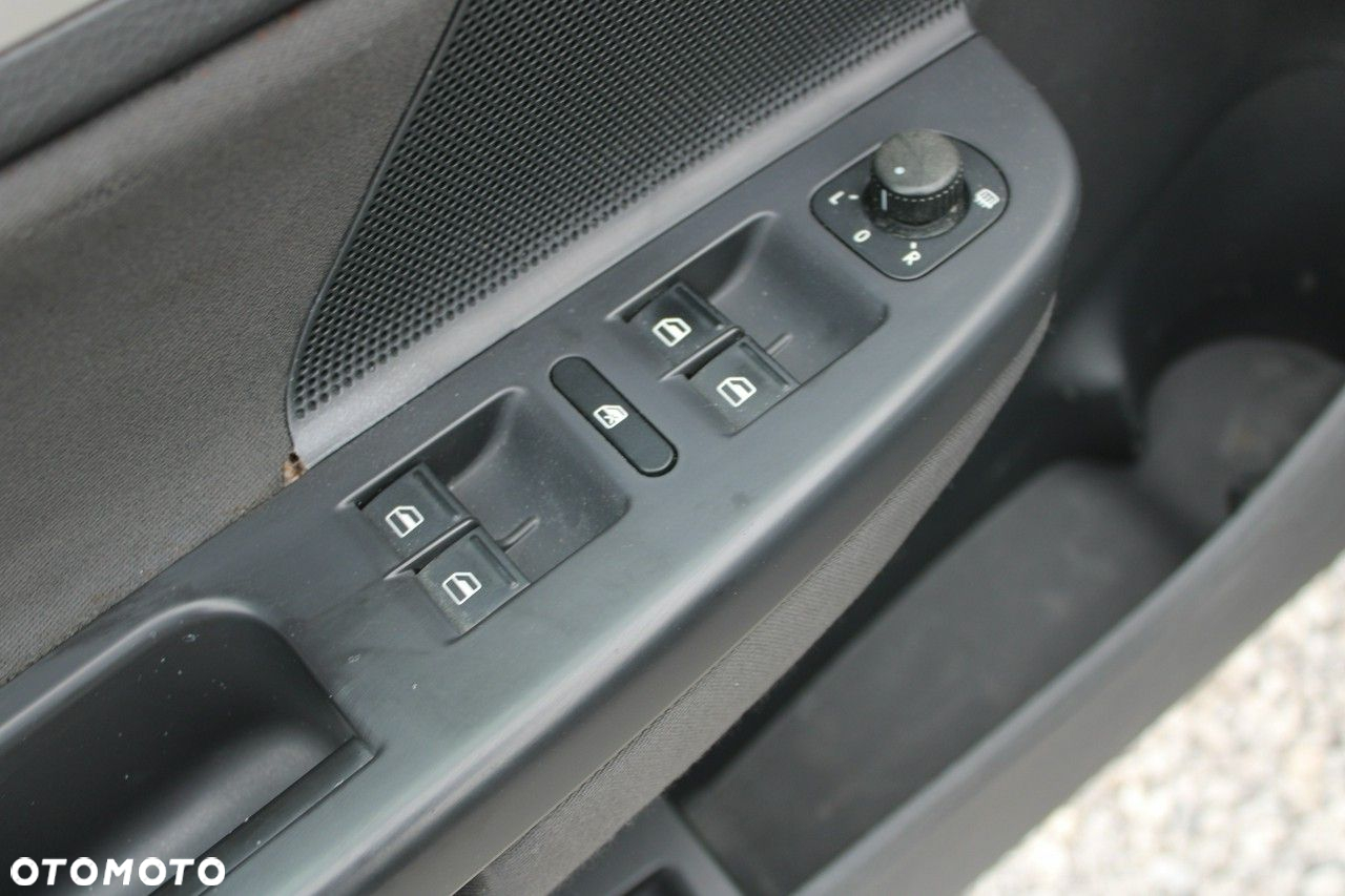 Volkswagen Jetta - 16