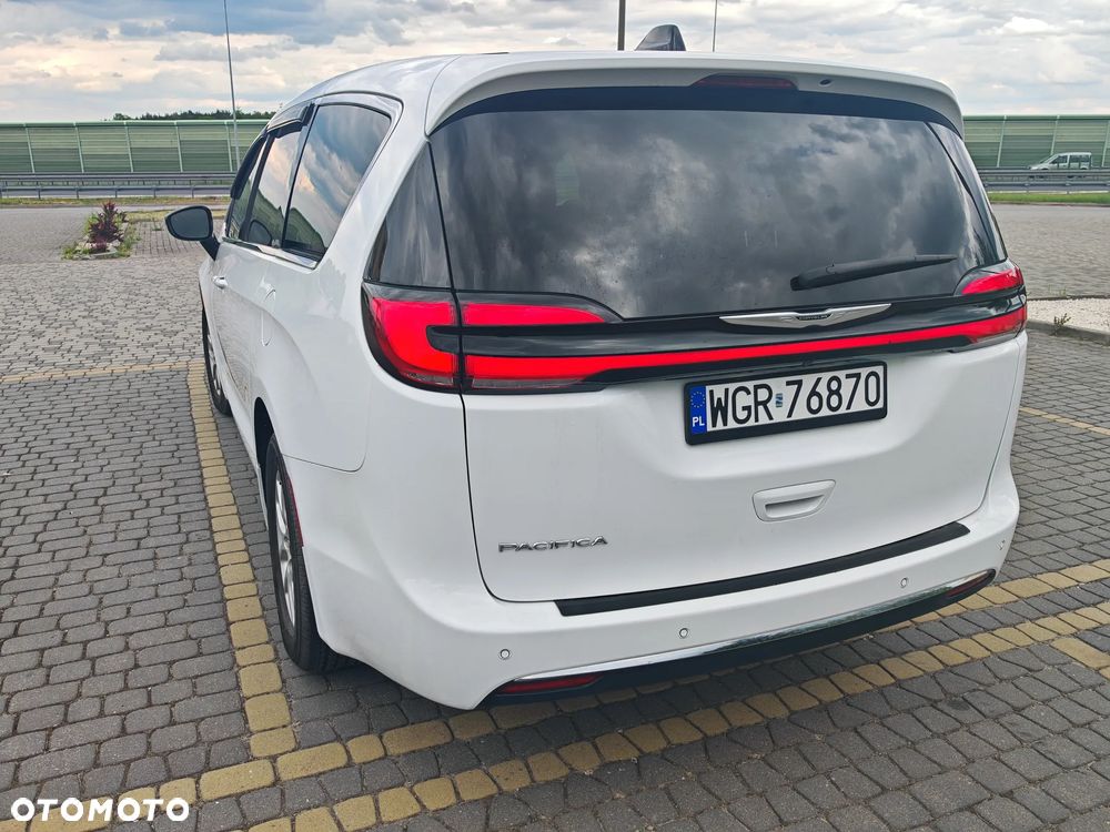 Chrysler Pacifica - 9