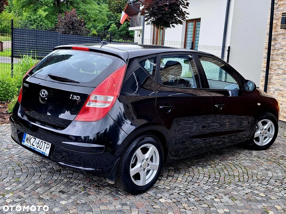 Hyundai i30 1.4 Classic + World Cup - 6