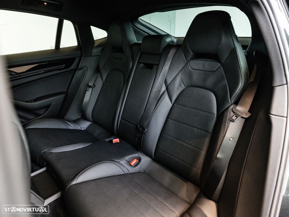 Porsche Panamera - 49