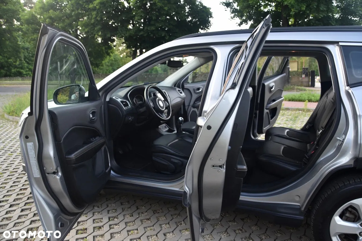 Jeep Compass 1.4 MultiAir Longitude - 14