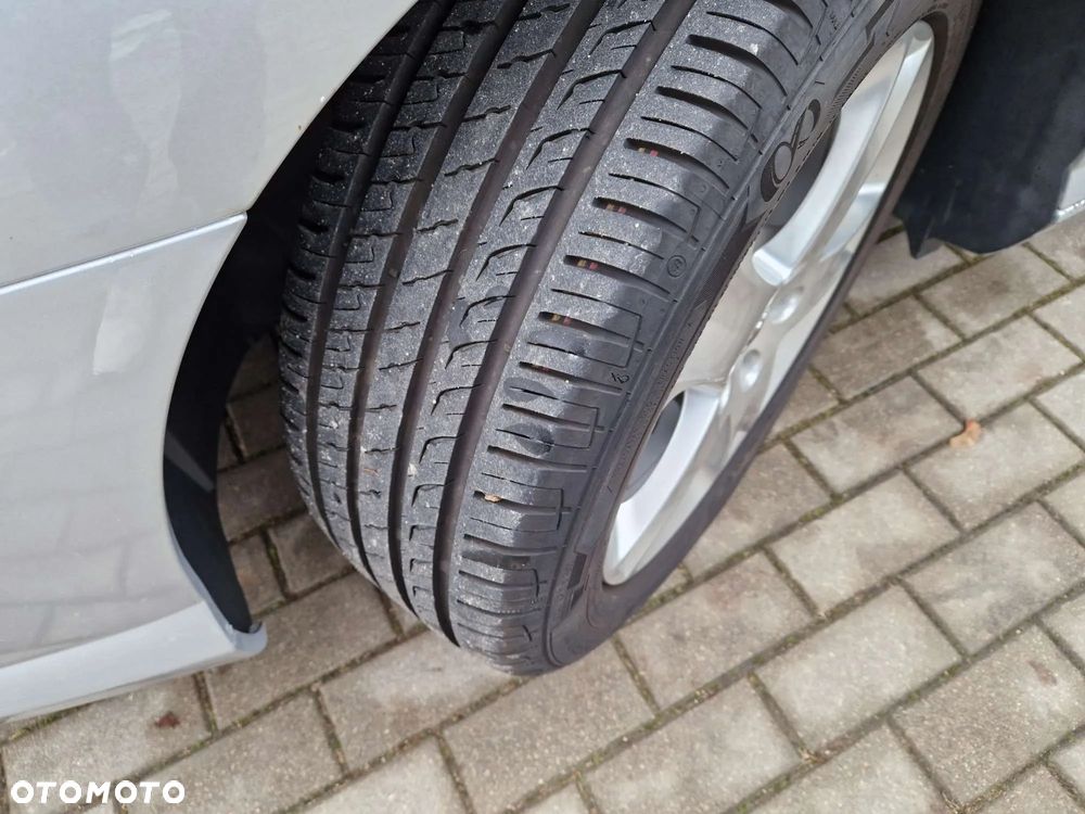 Peugeot 407 HDi 135 Premium - 21