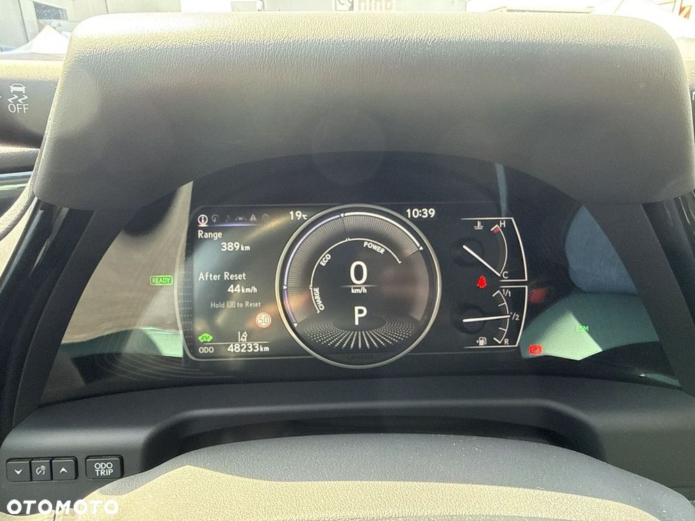 Lexus ES 300h Business Edition - 26