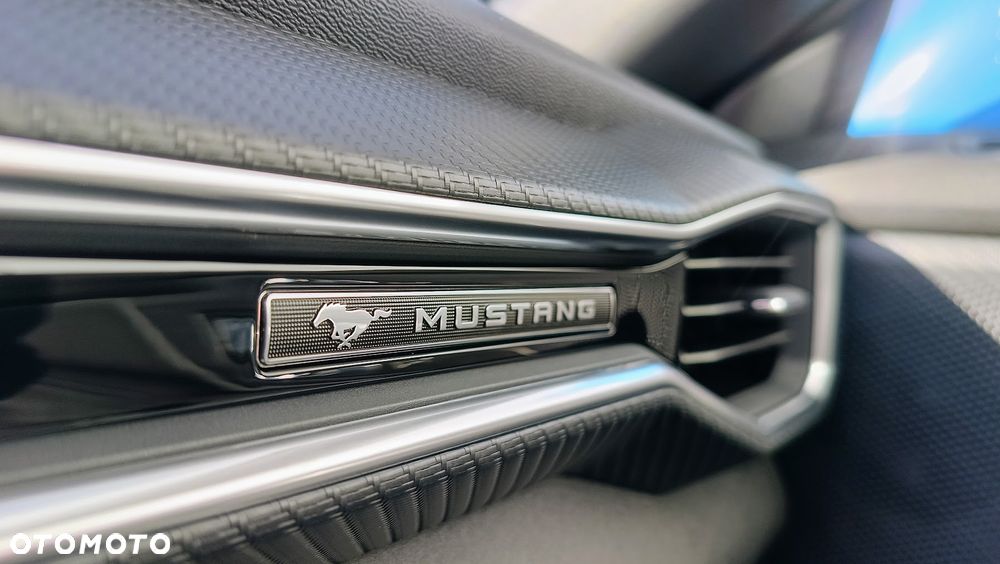 Ford Mustang - 9