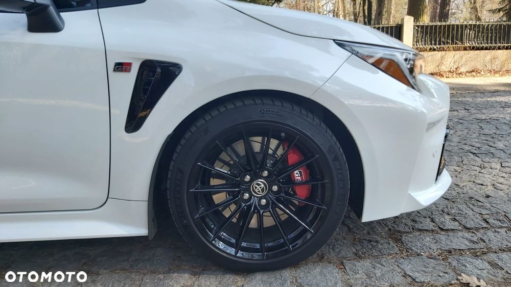 Toyota GR Corolla - 10