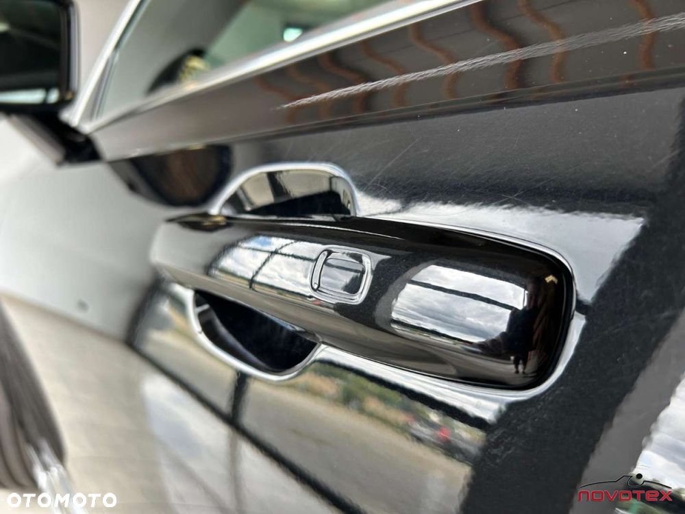 Volvo S90 B5 D AWD Ultimate Bright - 36