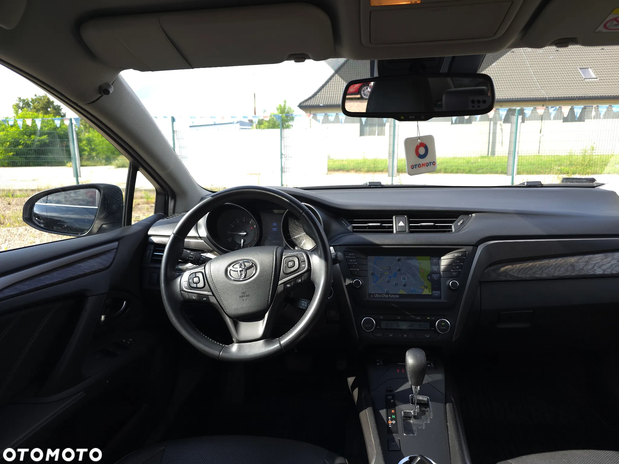 Toyota Avensis 2.0 Prestige MS - 36