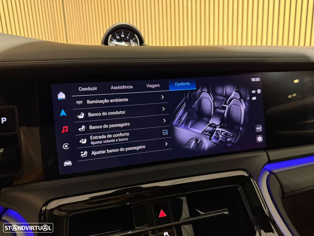 Porsche Panamera 4 E-Hybrid Executive - 17