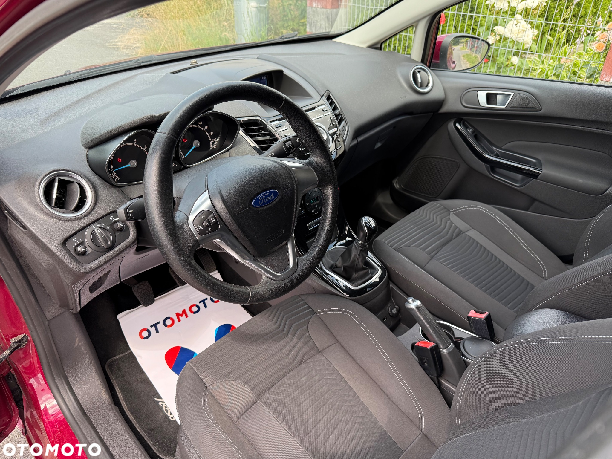Ford Fiesta 1.0 EcoBoost S&S TITANIUM - 12