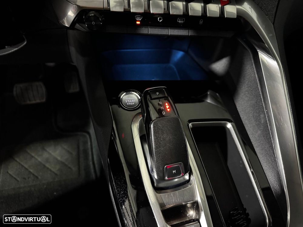 Peugeot 3008 1.5 BlueHDi Allure EAT8 - 22