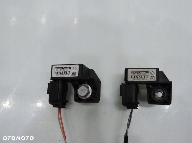 SENSOR UDERZENIOWY BOCZNY RENAULT MEGANE II - 2