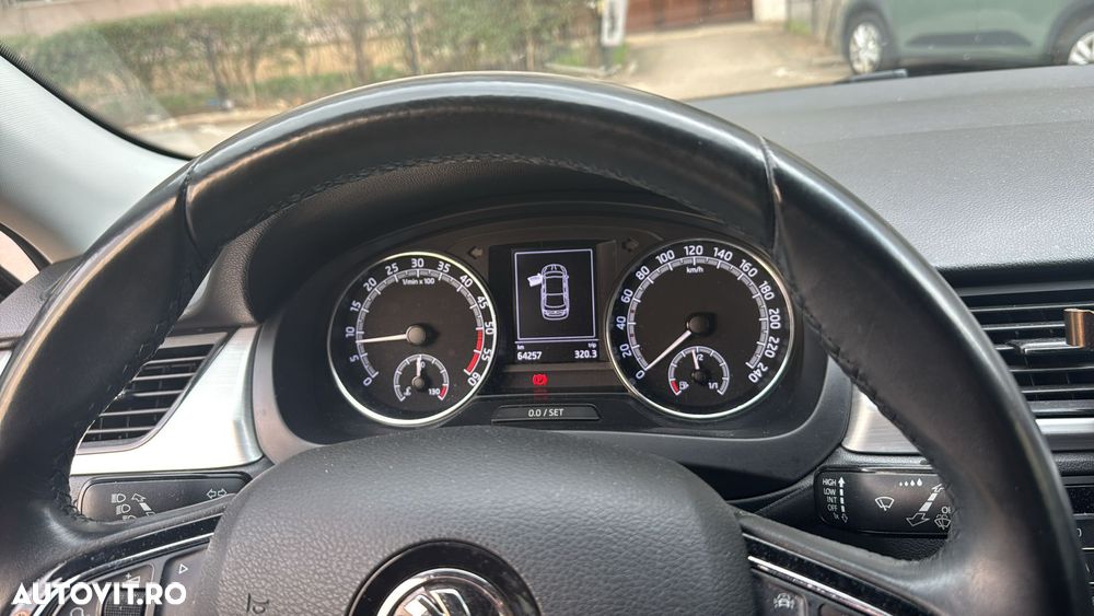 Skoda RAPID 1.6 TDI Style - 12