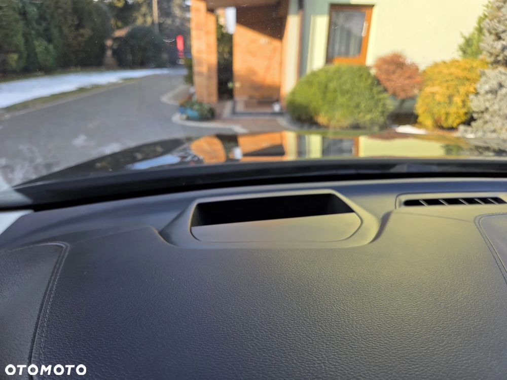 Volvo XC 60 D5 AWD Geartronic Inscription - 38