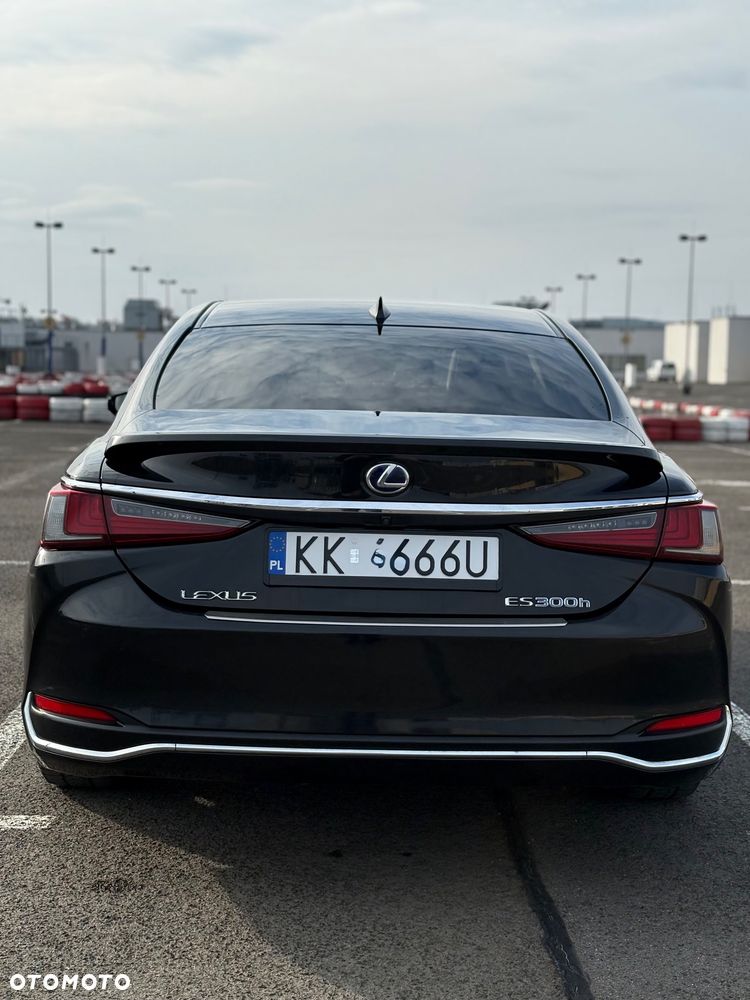 Lexus Es 2019 photo 5