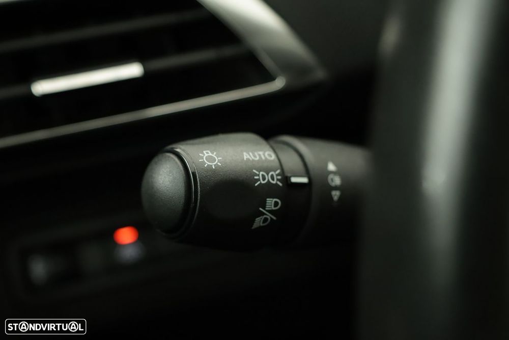 Peugeot 5008 1.5 BlueHDi Active Pack EAT8 - 18