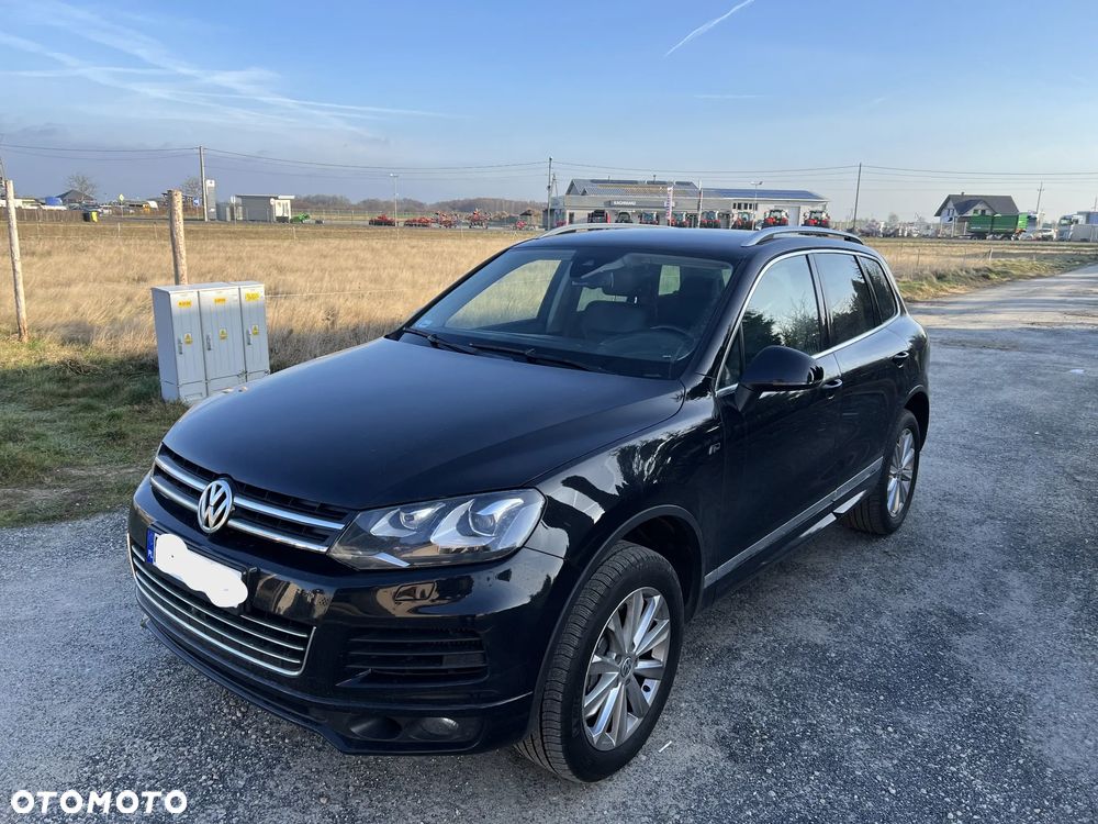 Volkswagen Touareg - 1