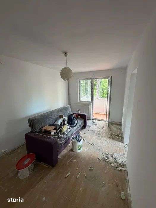 Dambu Pietros - Vanzare apartament 3 camere - Str. Petru Dobra — fotografia 1