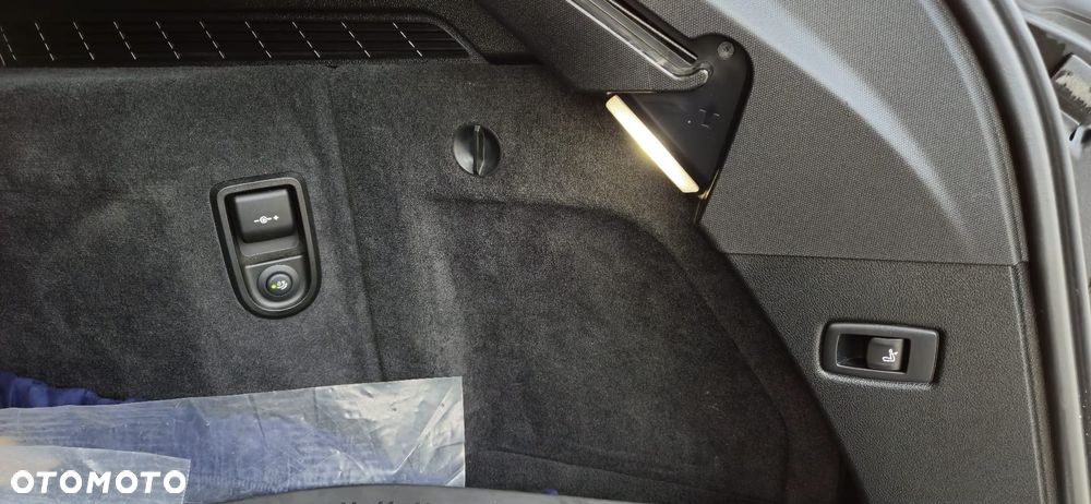 BMW Seria 5 530e xDrive - 9